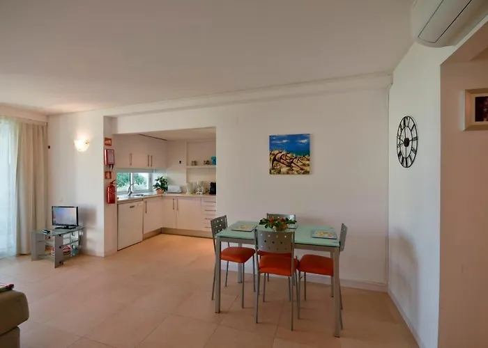 Golden View 카바나스데타비라