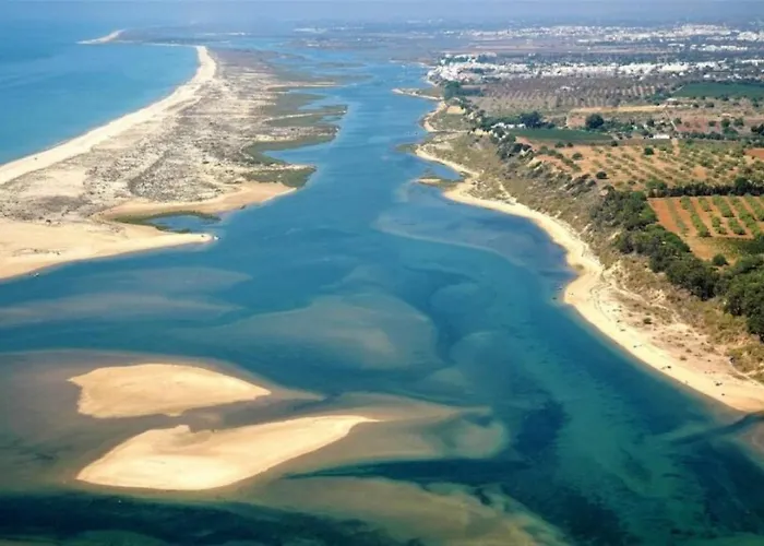 Golden View 카바나스데타비라